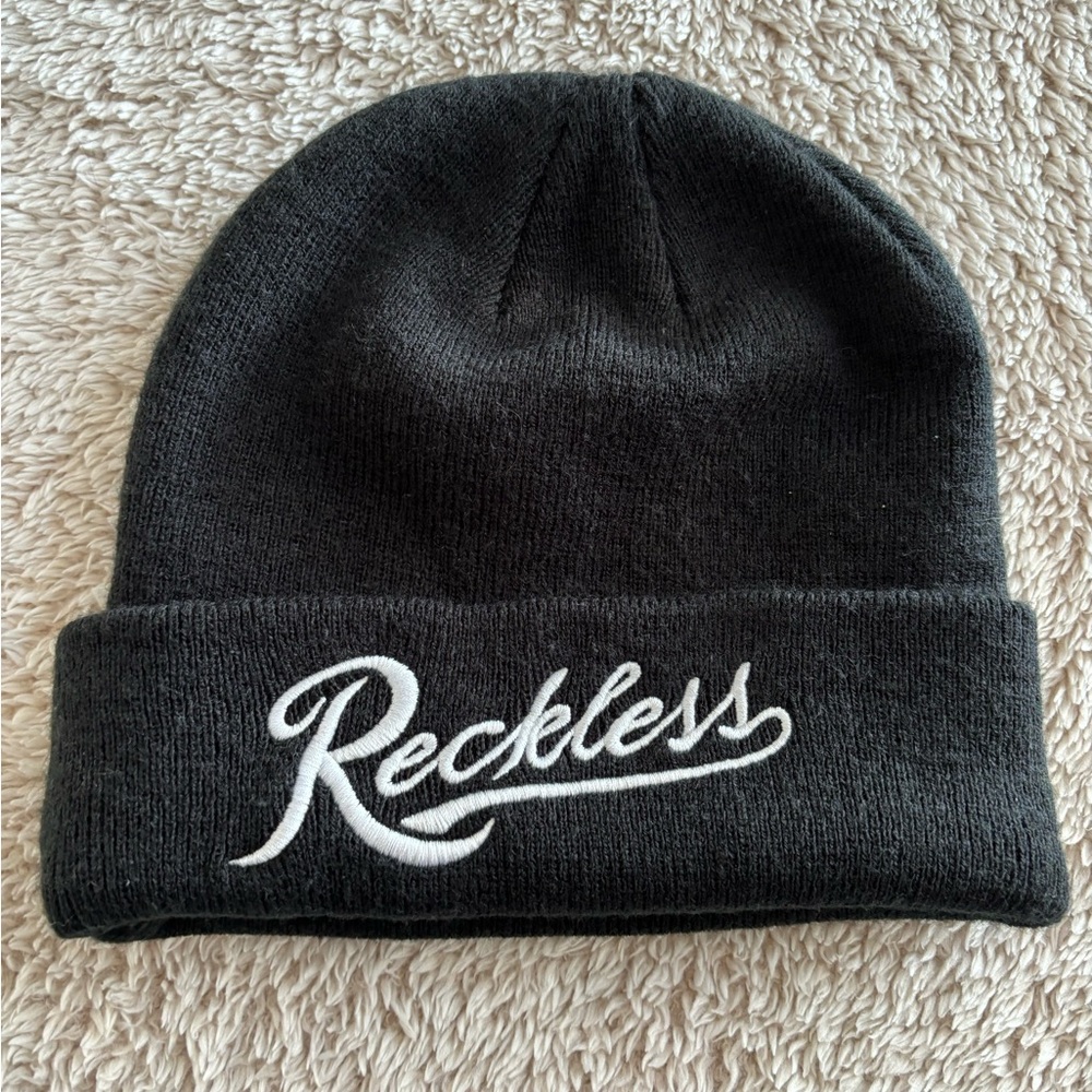 Y&R Black Knit Reckless Beanie. Hardly worn. We live in Texas.
